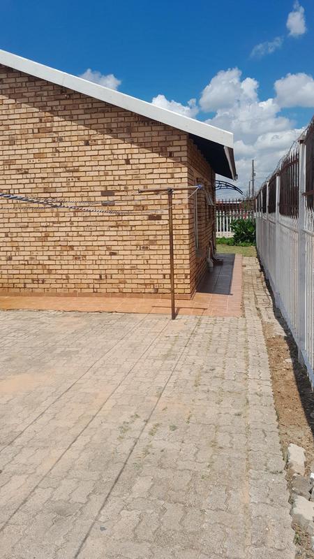 To Let 3 Bedroom Property for Rent in Mmabatho Unit 13 North West